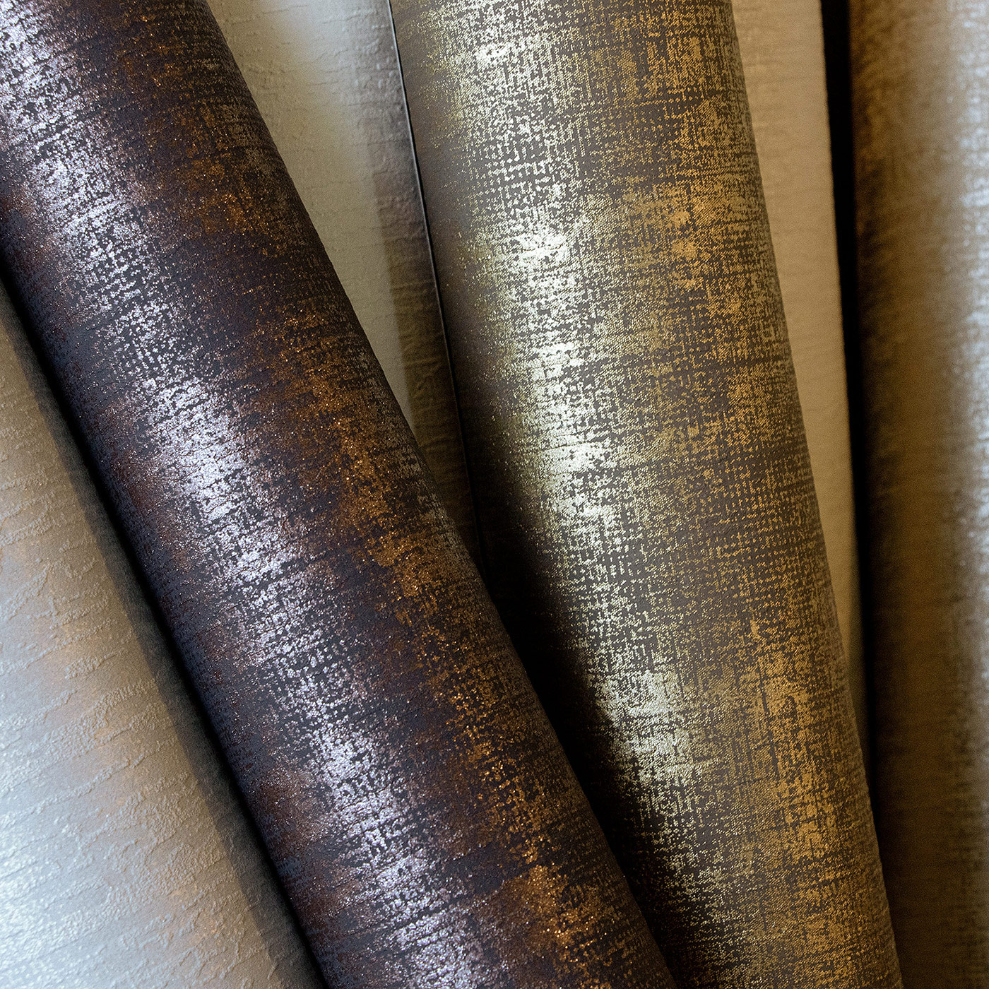 Hohenberger Vliestapete Divino Merkur Umber Brown 64625